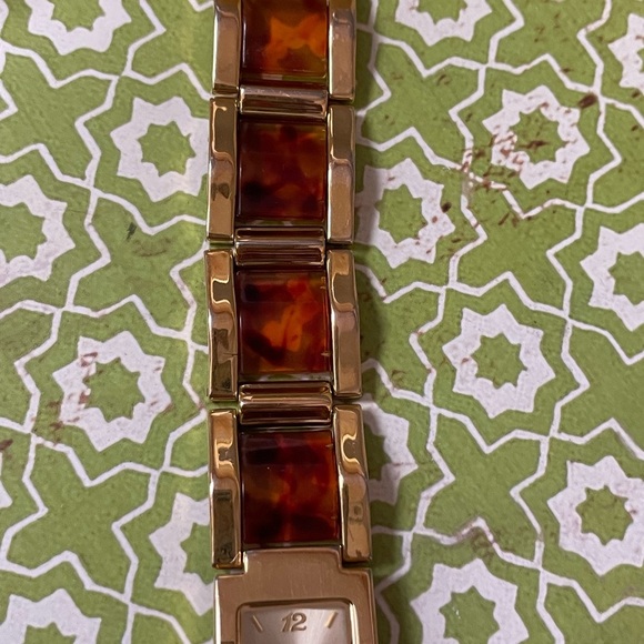 JOAN RIVERS CLASSICS VTG POLISHED GOLDTONE 21MM FAUX TORTOISE SHELL WATCH EUC - Picture 5 of 11